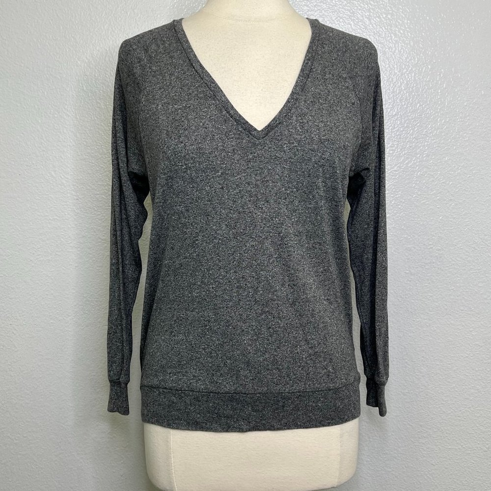 Aritzia TNA Pomona‎ V Neck Long Sleeve T Shirt Heather Gray Size S